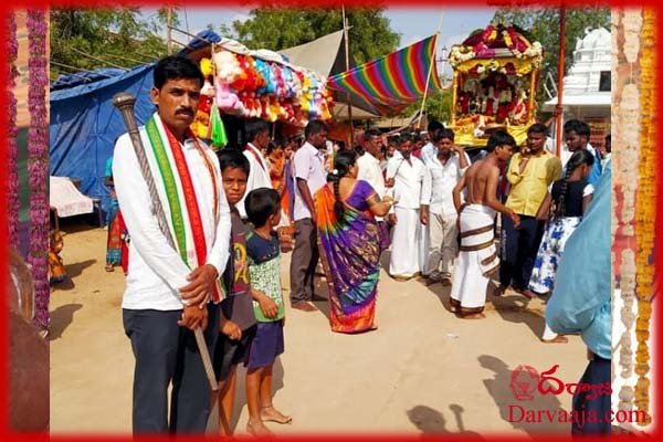 devunipadakal కనుల పండువ‌గా శ్రీవారి కళ్యాణం