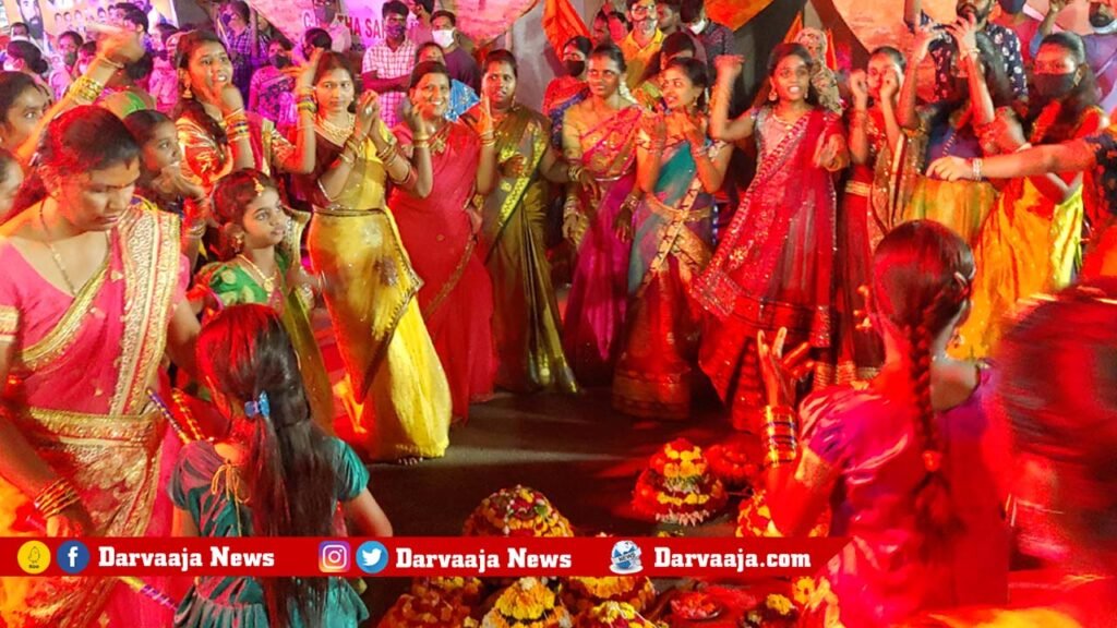 12-1024x576 అంబరాన్నంటిన ‘బతుకమ్మ’ సంబురాలు
