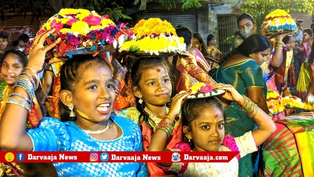 6-1024x576 అంబరాన్నంటిన ‘బతుకమ్మ’ సంబురాలు