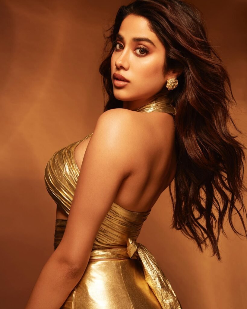 janhvikapoor6-819x1024 Janhvi Kapoor: అందాల విందుతో రెచ్చిపోతున్న జాన్వీ కపూర్..