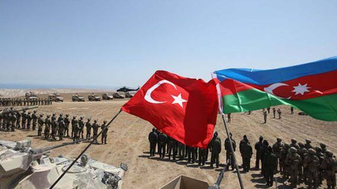 Clash , Armenia ,Azerbaijan, soldiers , 99 killed, అర్మేనియా, అజర్‌బైజాన్ , సైనికులు, 99 మంది మృతి, ఘ‌ర్ష‌ణ‌, స‌రిహ‌ద్దు,