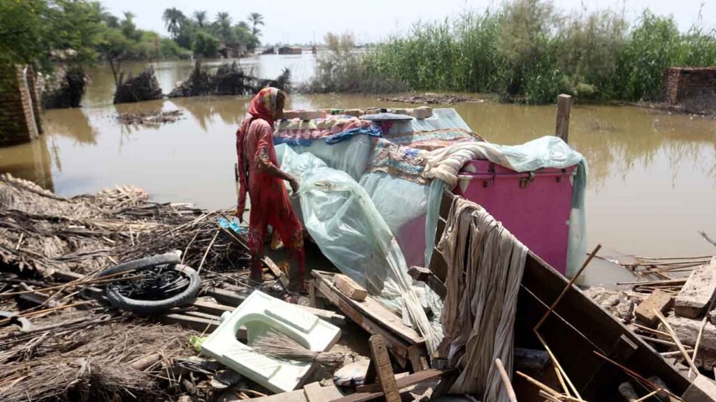 Pakistan-floods-1024x576 పాకిస్తాన్ వరదలు: వేయిమందికి పైగా మృతి.. 287,000 ఇళ్లు ధ్వంసం.. ప్రమాదంలో 3 మిలియన్లకు పైగా చిన్నారులు