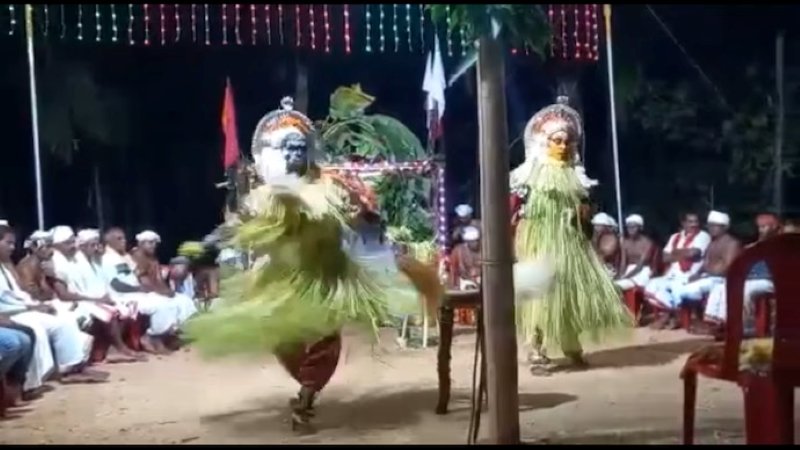 Local dancer, live performance, Karnataka,Daiva Nartaka,Dakshina Kannada, లోకల్ డ్యాన్సర్, లైవ్ పెర్ఫార్మెన్స్, కర్ణాటక,దైవ నర్తక,దక్షిణ కన్నడ,