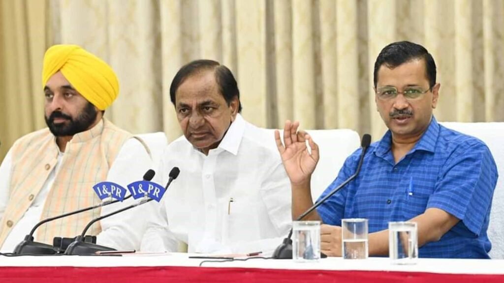 Arvind-Kejriwal-1024x576 ఆర్డినెన్స్ వివాదం ఎమర్జెన్సీ రోజులను గుర్తు చేస్తోంది.. : కేంద్రంపై సీఎం కేసీఆర్ ఫైర్