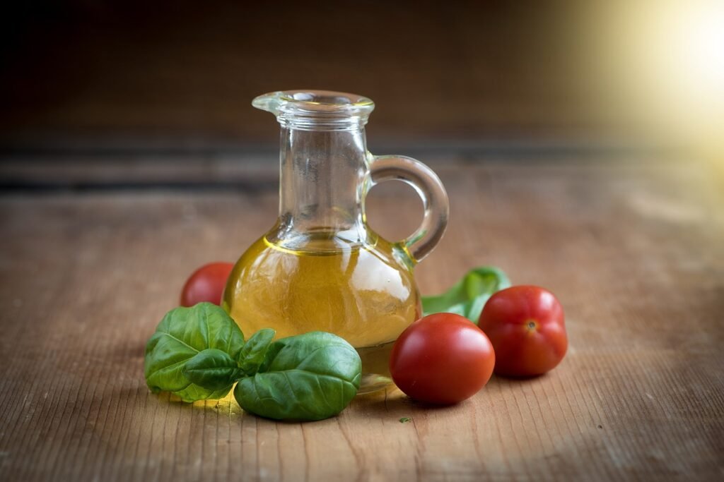 oil-olive-oil-bottles-1383546-1024x683 Oil Rates: దిగొస్తున్న వంటనూనె ధరలు