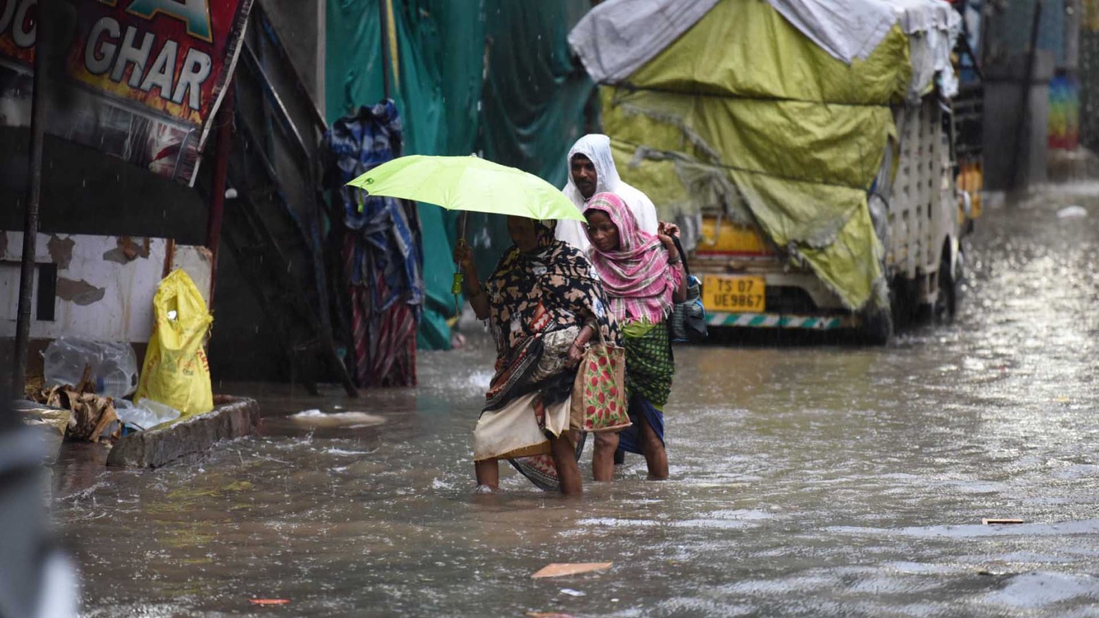 తెలంగాణ‌, హైద‌రాబాద్, భారీ వ‌ర్షాలు, Telangana, Hyderabad, heavy rains, Hyderabad rains, telangana rains ,