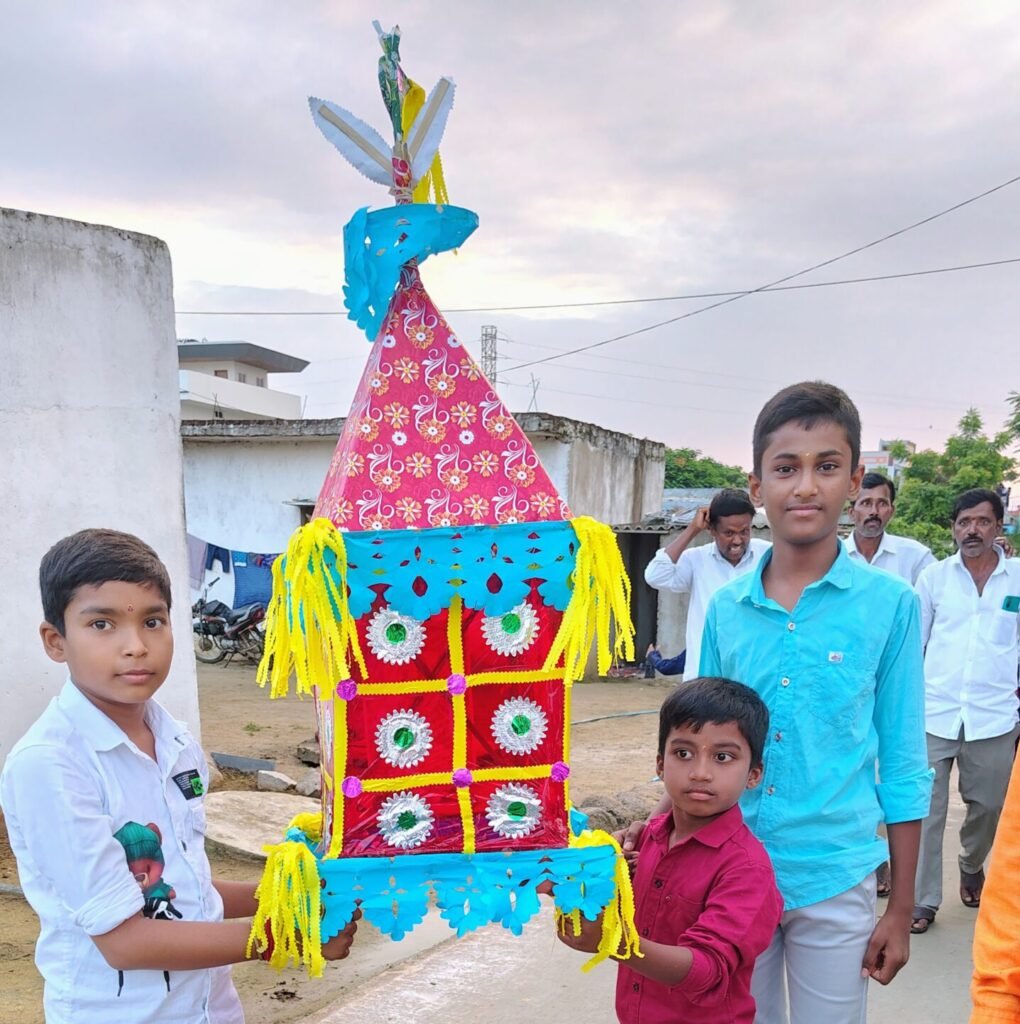 IMG_20240729_183855246_HDR_AE-scaled-e1722275263577-1020x1024 Bonalu : ఎస్ బీ పల్లిలో ఘనంగా బోనాలు..