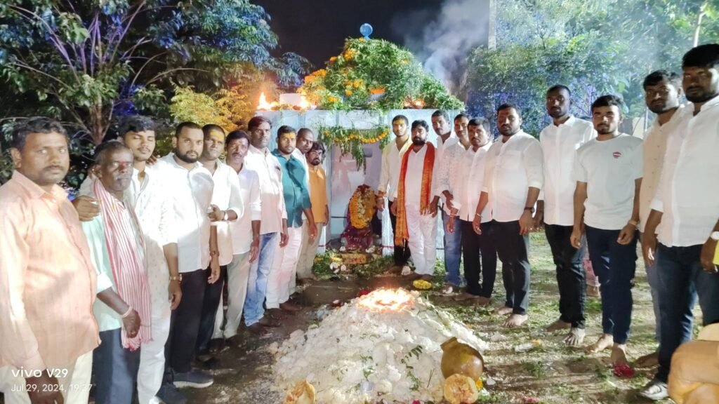 img-20240729-wa03362868795721526183955-1024x576 Bonalu : ఎస్ బీ పల్లిలో ఘనంగా బోనాలు..