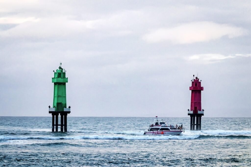 darvaaja-com-1753899008-1024x682 Tsunami: రష్యా, అమెరికా సహా ప్రపంచ దేశాలను వణికించిన సునామీ